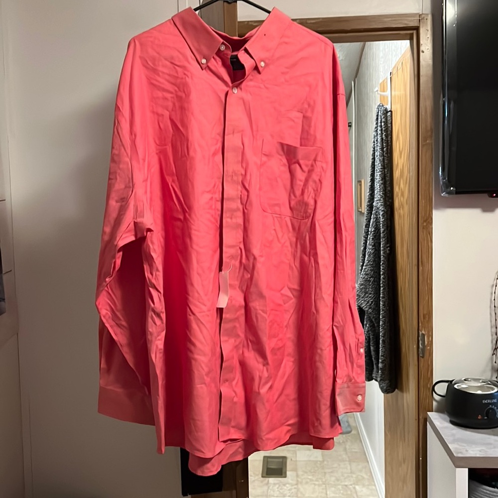 Men’s Red button down dress shirt. Size 20 37/38